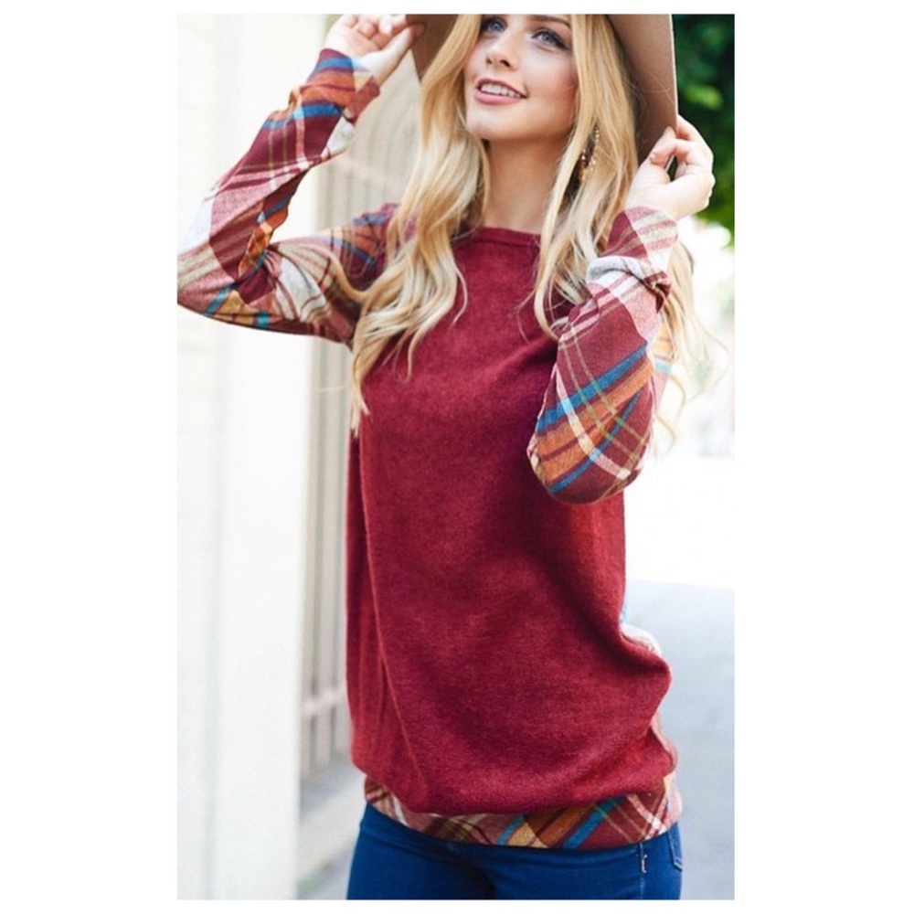 Dark Red Top with Plaid Back and Sleeve Design ❤️
